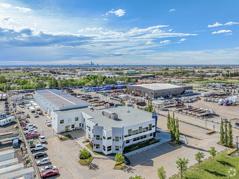 More Photos Of 6810 8th St, Edmonton Warehouse For Lease