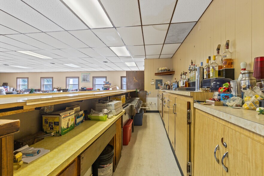 More Photos Of 2703 S Chicago Ave, South Milwaukee General Retail For Sale