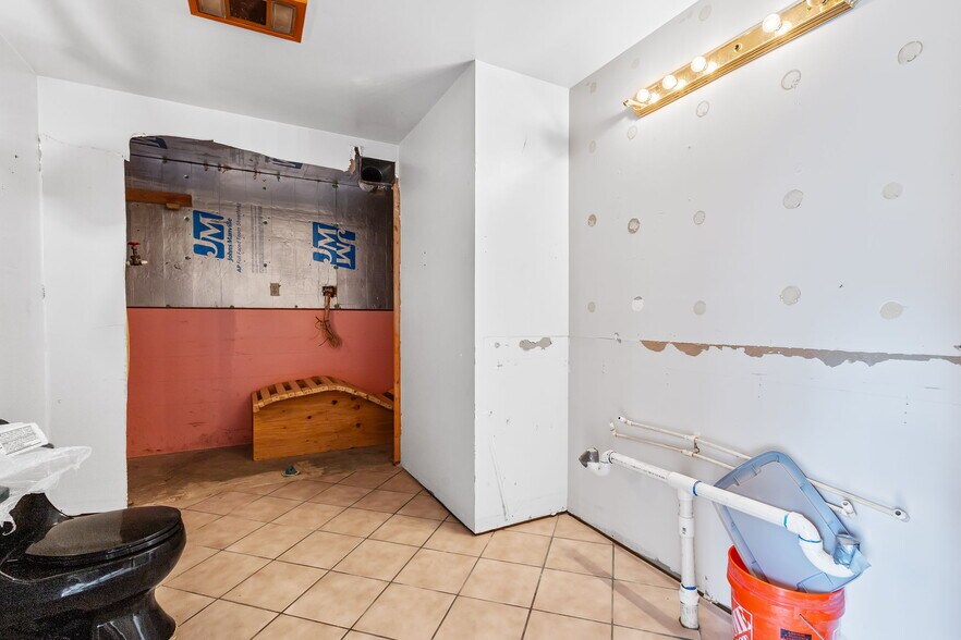 More Photos Of 2507 E 1100 N, Demotte Apartments For Sale