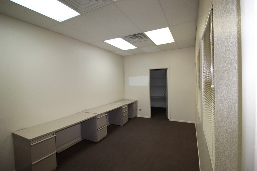 More Photos Of 3505 E Flamingo Rd, Las Vegas Medical For Lease