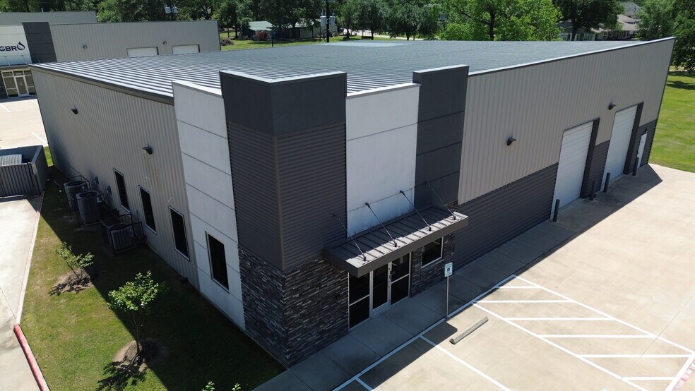 More Photos Of 12726 Cypress Valley Rd, Cypress Warehouse For Lease