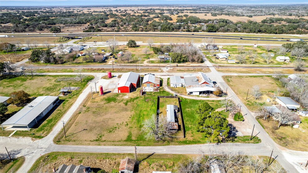 More Photos Of 321 Kolle Road, Inez General Retail For Sale