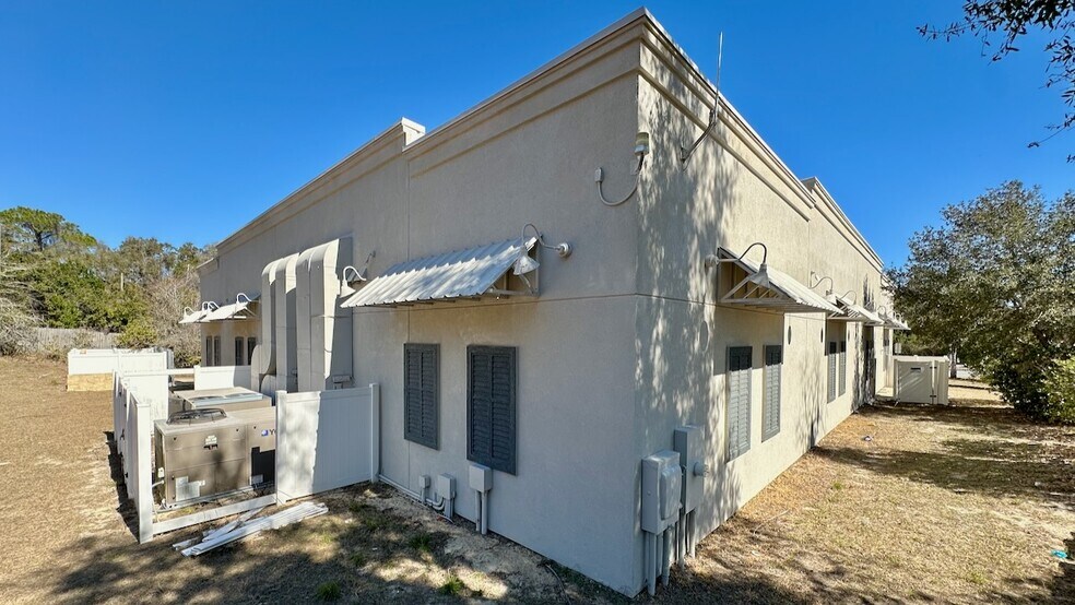 More Photos Of 3365 E Millwood Ln, Hernando Freestanding For Sale