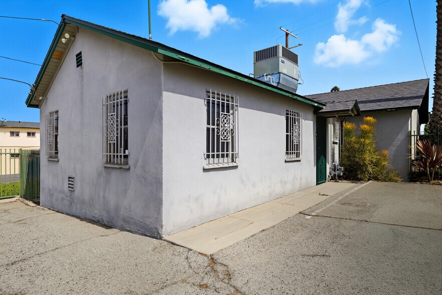 More Photos Of 7601 Crenshaw Blvd, Los Angeles Office For Lease