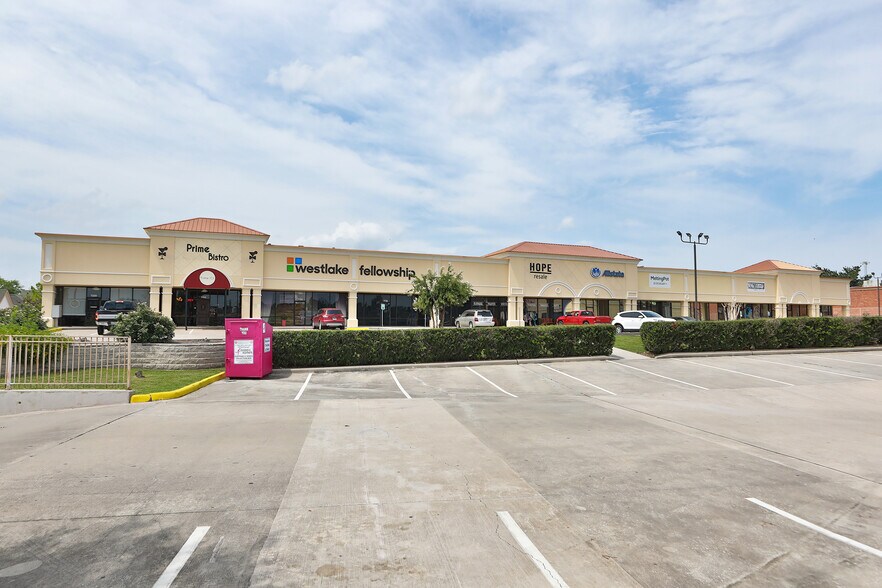 More Photos Of 19786 Highway 105 W, Montgomery Unknown For Lease