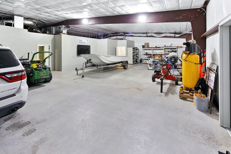 More Photos Of 4459 Roans Chapel Rd, College Station Service For Sale