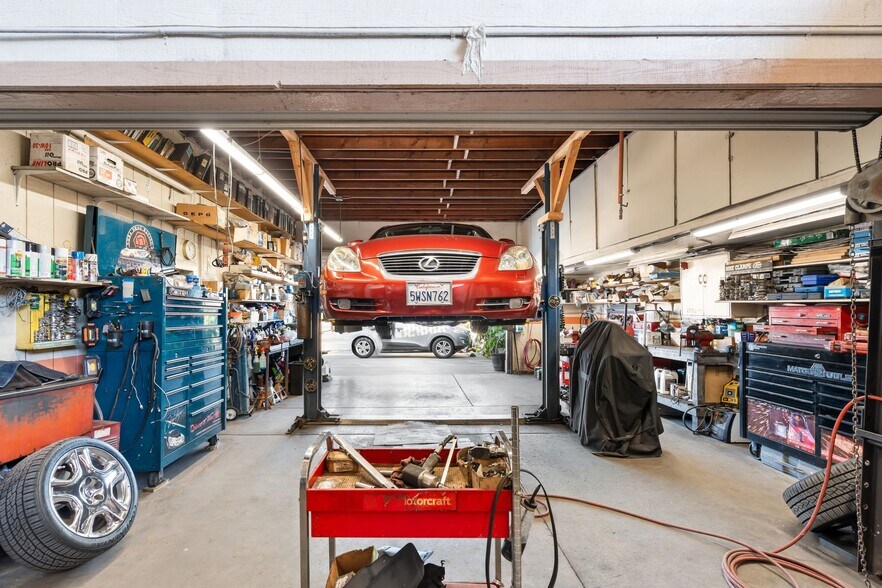 More Photos Of 7969 Mission Gorge Rd, Santee Auto Repair For Sale