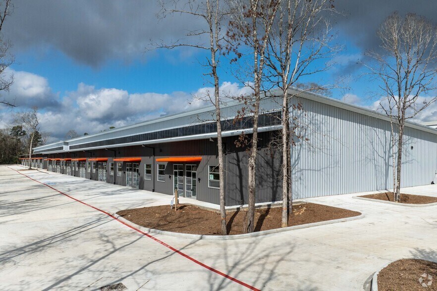 More Photos Of 3501 Pollok Dr, Conroe Warehouse For Lease