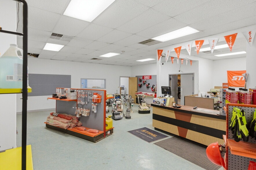 More Photos Of 62 H and S Dr, Selinsgrove Warehouse For Sale