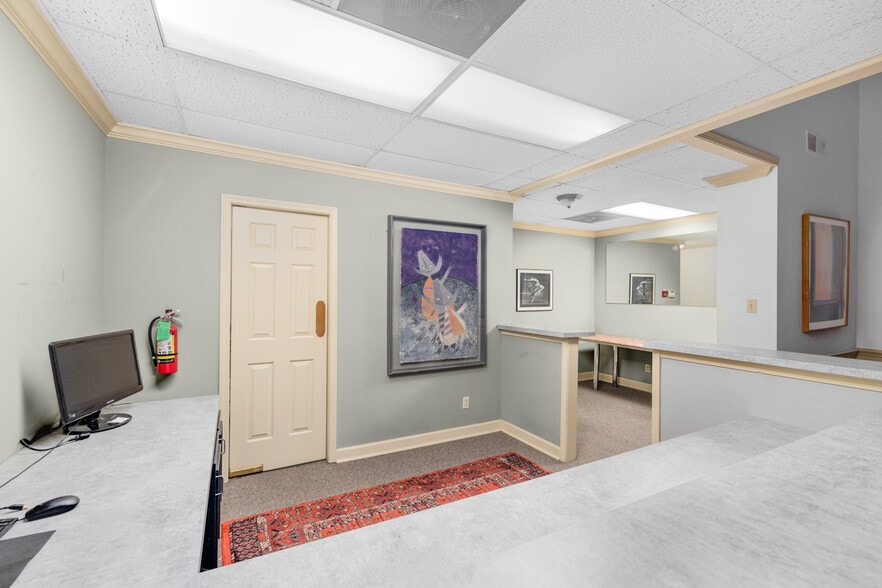 More Photos Of 107-109 W Pleasant Ave, Covington Loft Creative Space For Sale