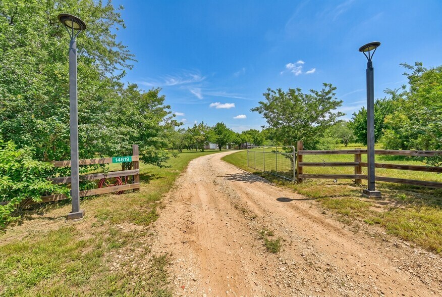 More Photos Of 14619 Highway 36 South, Somerville Specialty For Sale