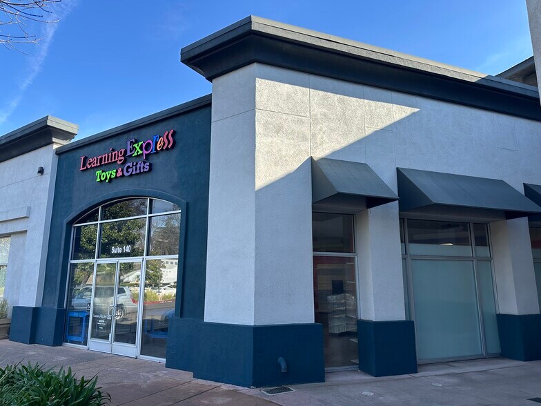 More Photos Of 605 Mangrove Ave, Chico Storefront Retail Office For Sale