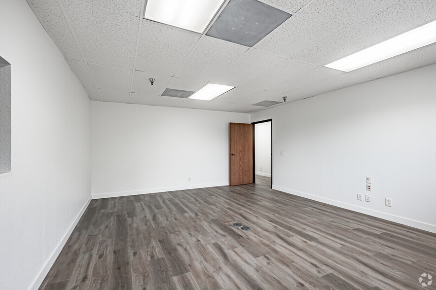 More Photos Of 5236 Faraday Ct, Chino Warehouse For Lease