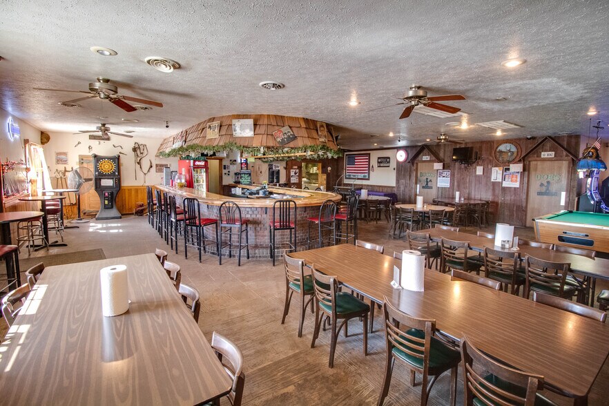 More Photos Of 15281 IL-109, Dow Specialty For Sale