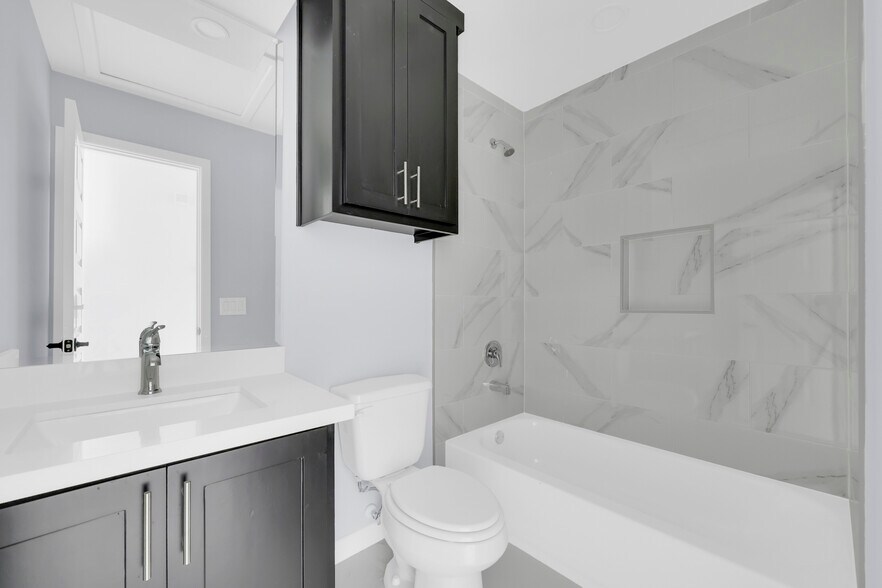 More Photos Of 1620 Shadow Creek, Weslaco Apartments For Sale