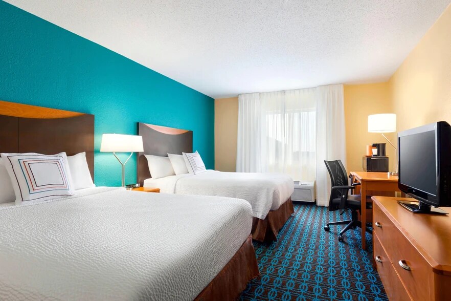 More Photos Of 5200 Cardinal Square Blvd, Saginaw Hotel For Sale