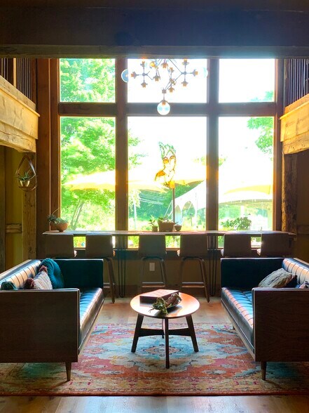 More Photos Of 1200 Portland Rd, Arundel Freestanding For Sale