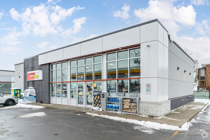 Primary Photo Of 1130 Boul Monseigneur-Langlois, Salaberry-de-valleyfield General Retail For Sale