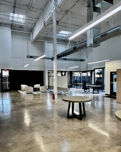 More Photos Of 2214 Braker Ln, Austin Distribution For Lease