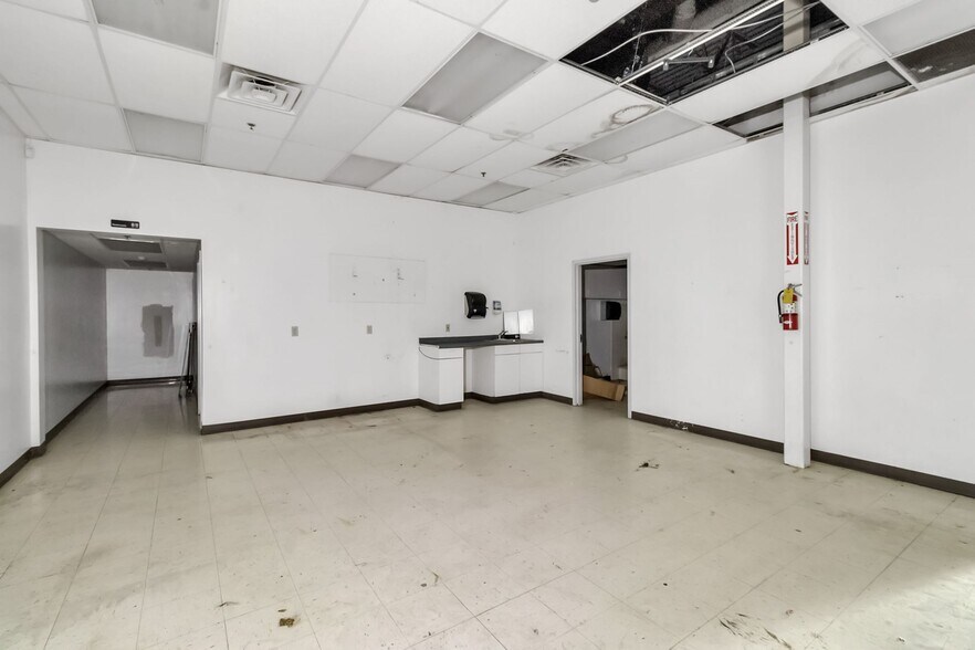 More Photos Of 2211 Niagara St, Buffalo Unknown For Lease