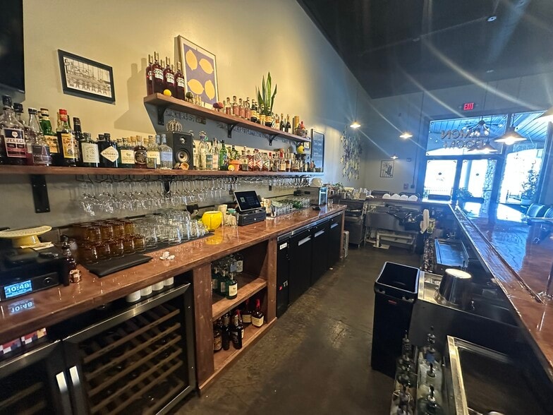 More Photos Of 638 Lake St, Wilson Freestanding For Sale