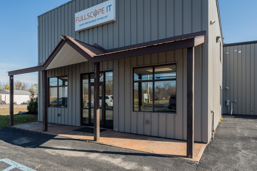 More Photos Of 1252 Saratoga Rd, Ballston Spa Light Distribution For Sale