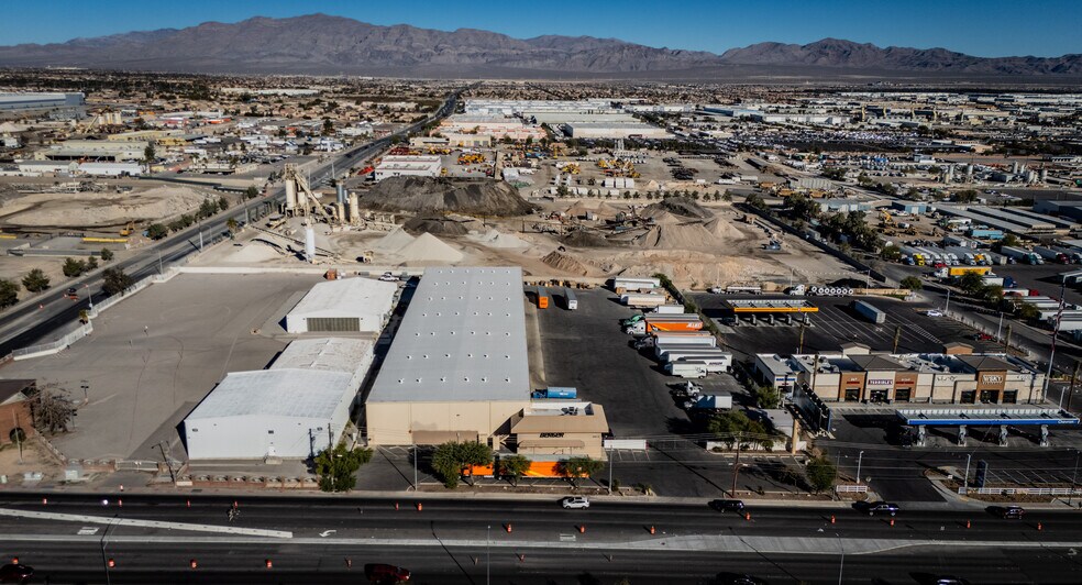 More Photos Of 600 E Cheyenne Ave, North Las Vegas Warehouse For Sale