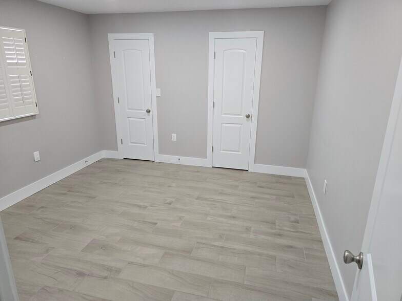 More Photos Of 13551 Walsingham Rd, Largo Office Residential For Sale