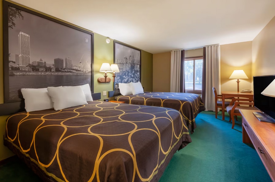 More Photos Of 227 Ripon Rd, Berlin Hotel For Sale