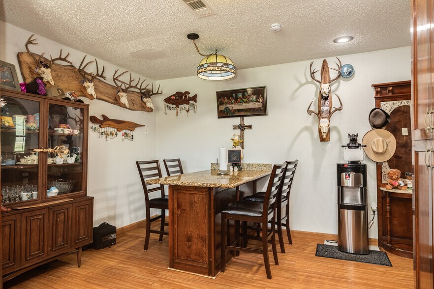 More Photos Of 2230 Nancy St, Alvin Specialty For Sale
