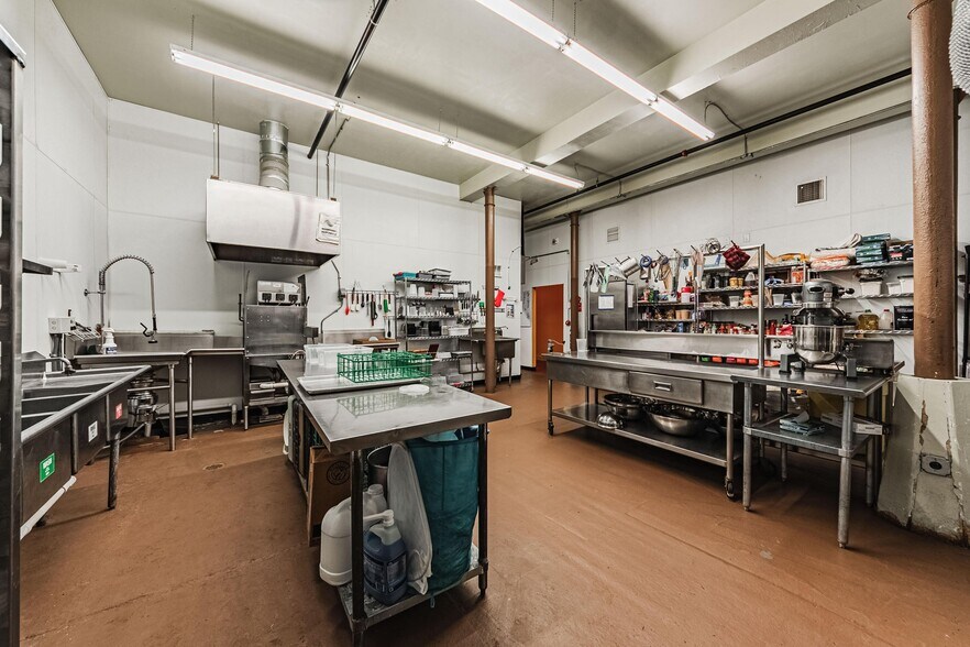 More Photos Of 443 N Commercial St, Trinidad Specialty For Sale