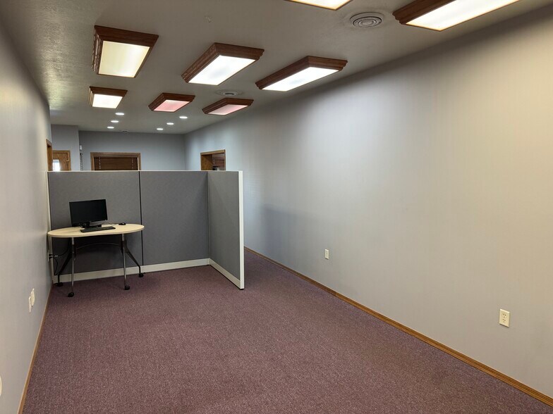 More Photos Of 1015 N 9th Ave, Brandon Industrial For Lease