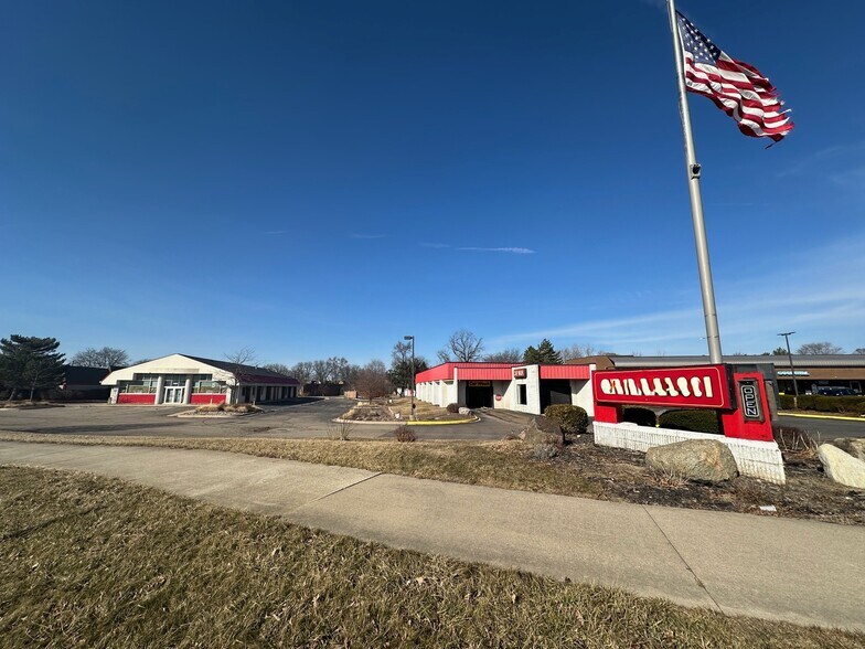 More Photos Of 1930 W Grand River Ave, Okemos Freestanding For Sale