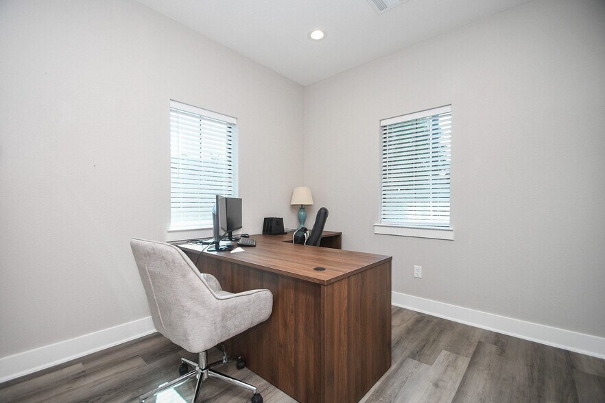 More Photos Of 23219 Red River Dr, Katy Medical For Sale