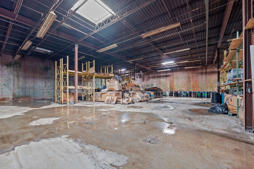 More Photos Of 103 Harrison St, Reidsville Manufacturing For Sale