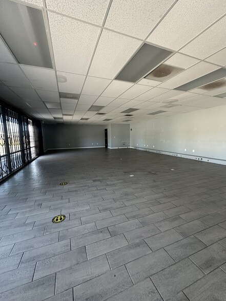 More Photos Of 2715 W Foothill Blvd, Rialto Unknown For Lease