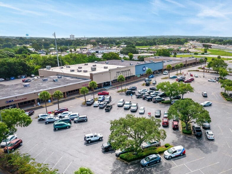 More Photos Of 600-740 State Road 60 W, Lake Wales Storefront For Sale