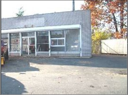More Photos Of 305 N Newbridge Rd, Levittown Freestanding For Lease