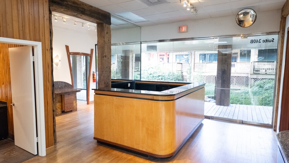 More Photos Of 7520 Perkins Rd, Baton Rouge General Retail For Sale