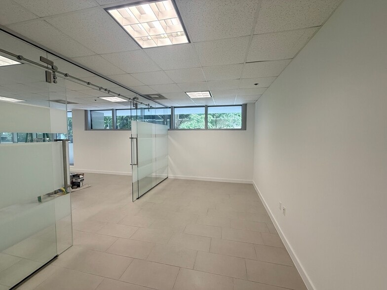 More Photos Of 150 SE 2nd Ave, Miami Office Residential For Sale