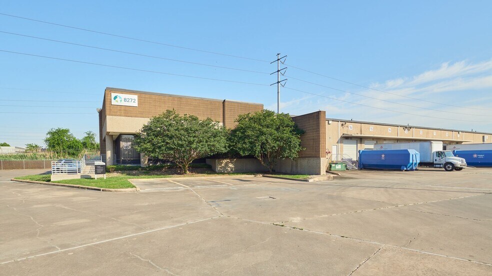 Primary Photo Of 8272 El Rio St, Houston Unknown For Lease