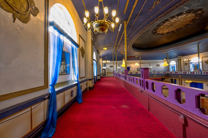 More Photos Of 5670 58th St, Flushing Lodge Meeting Hall For Sale