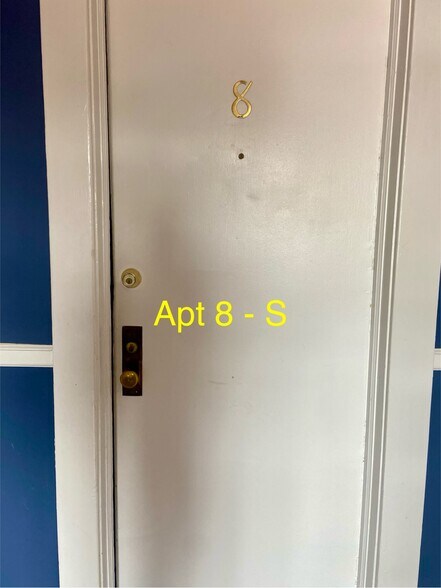 More Photos Of 406 N Loudoun St, Winchester Apartments For Sale