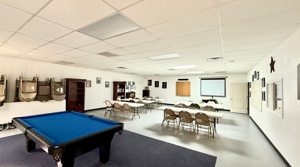More Photos Of 14625 N Hollyhock Ave, Gardendale Warehouse For Sale