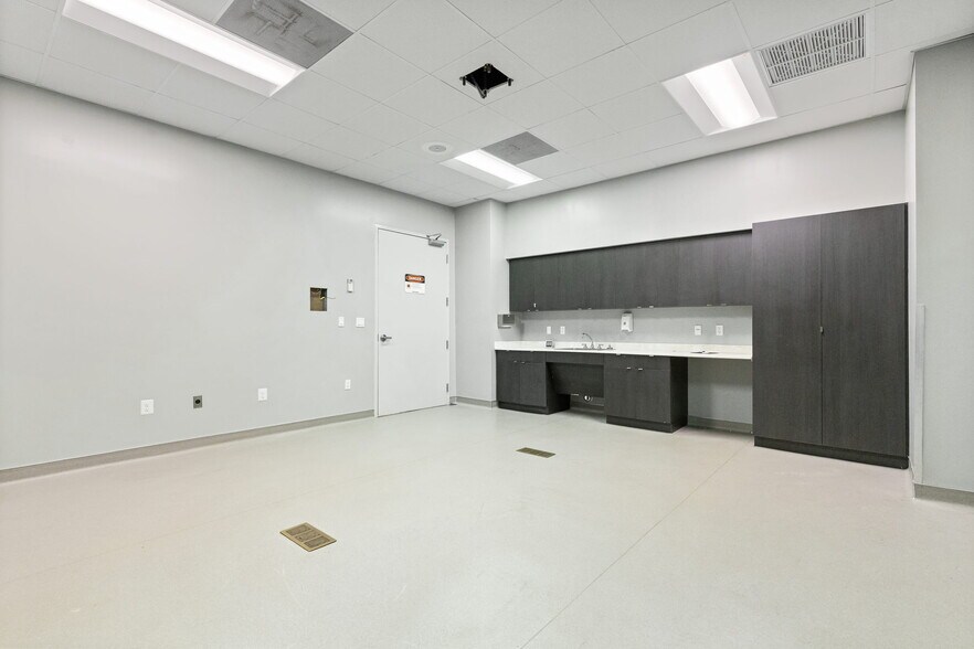 More Photos Of 4205 W Atlantic Ave, Delray Beach Medical For Lease