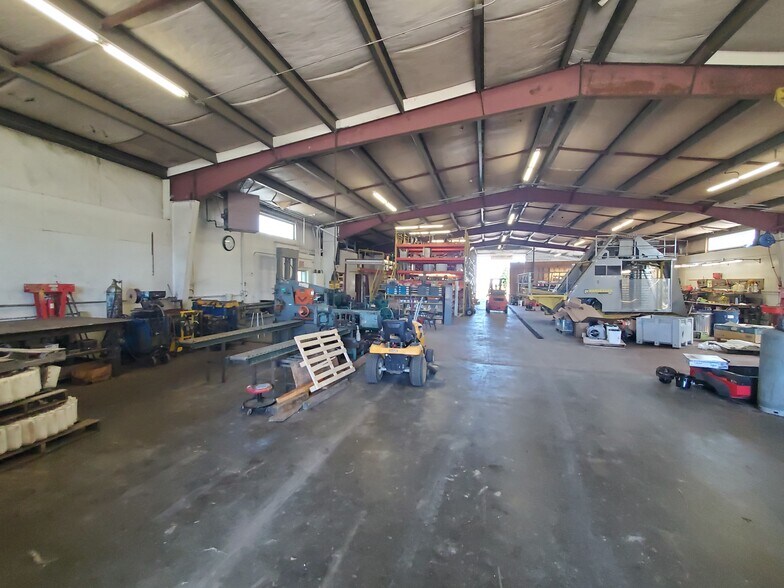 More Photos Of 6881 E 5th Pl, Lynden Industrial For Sale