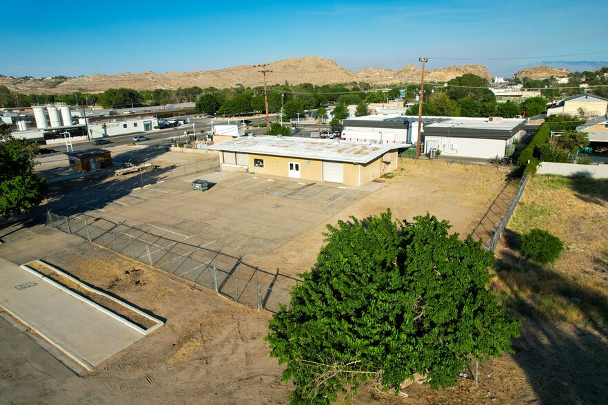 More Photos Of 15691 1st St, Victorville Warehouse For Lease