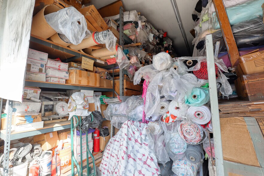 More Photos Of 784 Crocker St, Los Angeles Warehouse For Sale