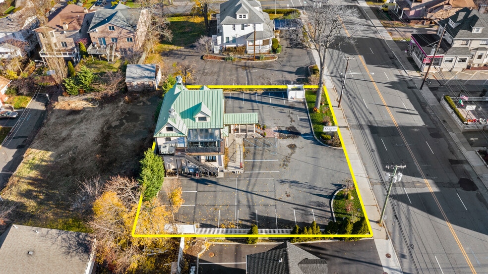 More Photos Of 11 Sylvan Ave, Englewood Cliffs Freestanding For Sale