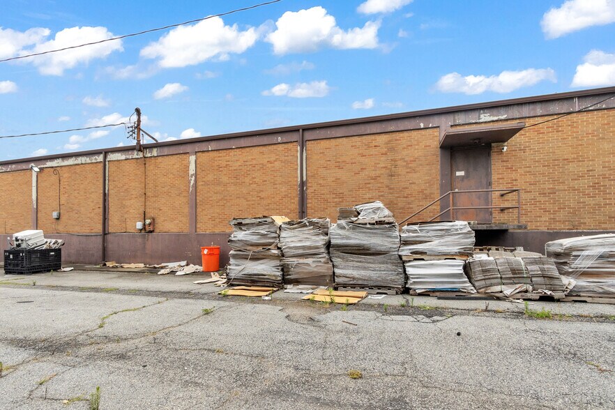 More Photos Of 1219 New Savannah Rd, Augusta Distribution For Lease